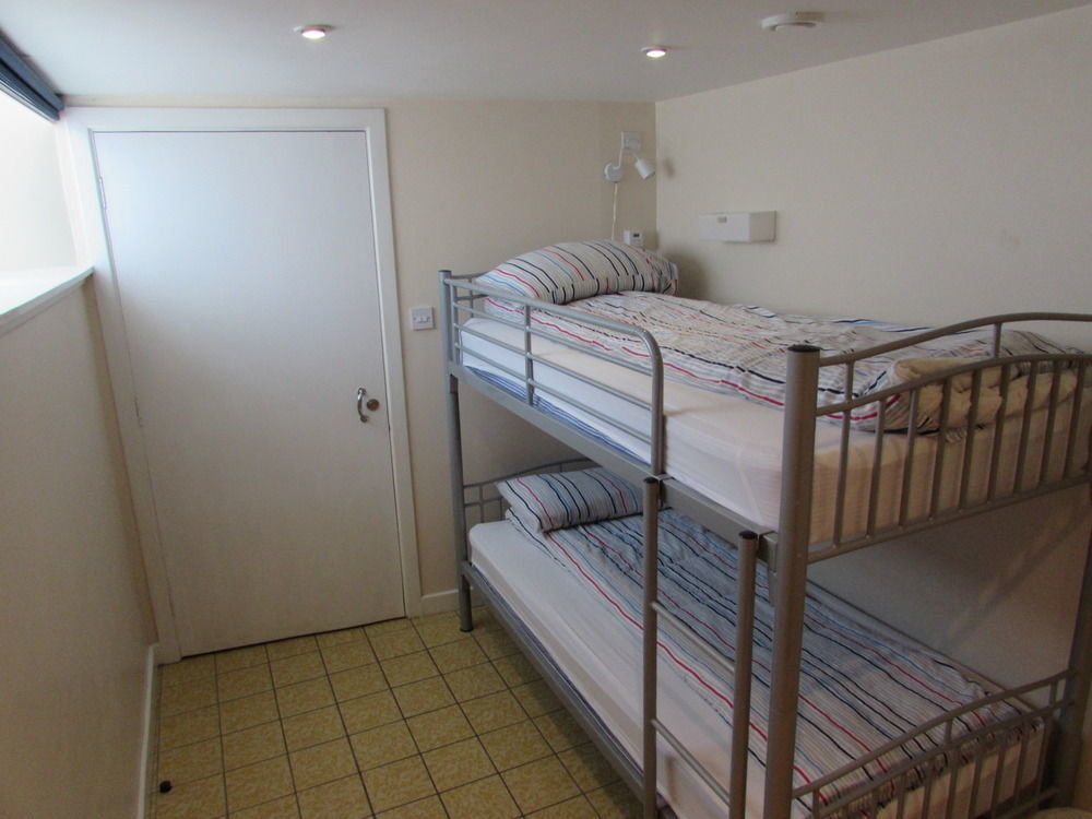 Ballater Hostel Екстериор снимка