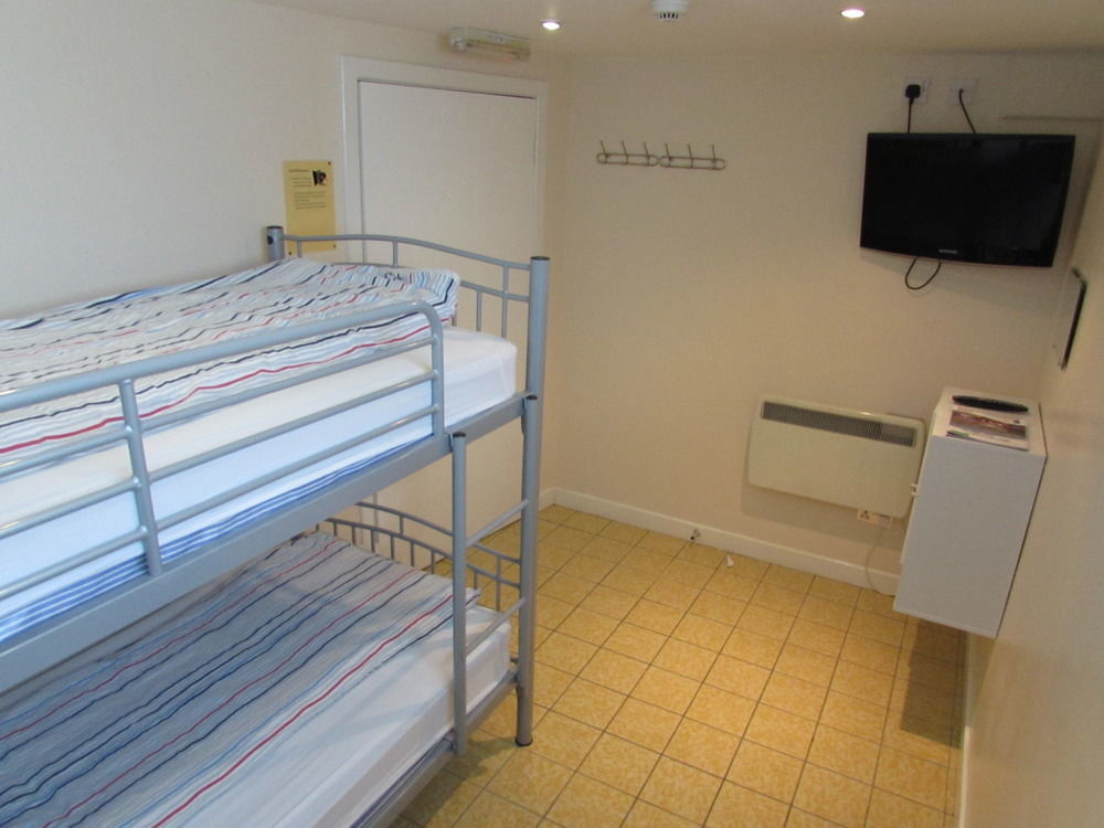 Ballater Hostel Екстериор снимка