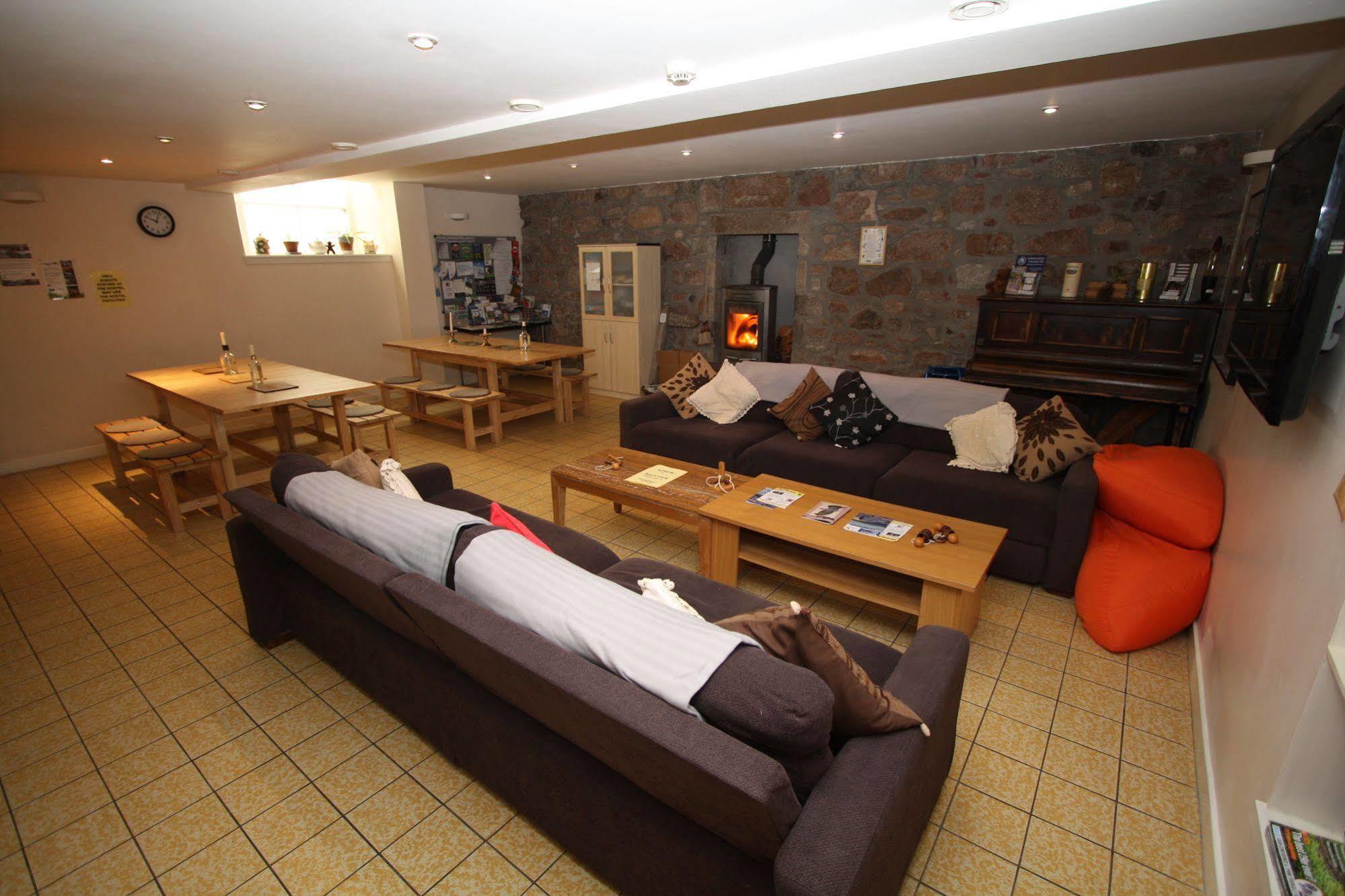 Ballater Hostel Екстериор снимка