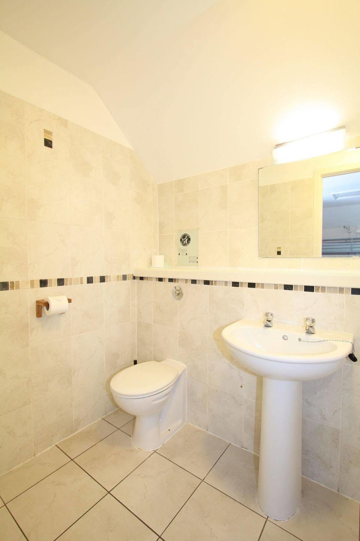 Ballater Hostel Екстериор снимка