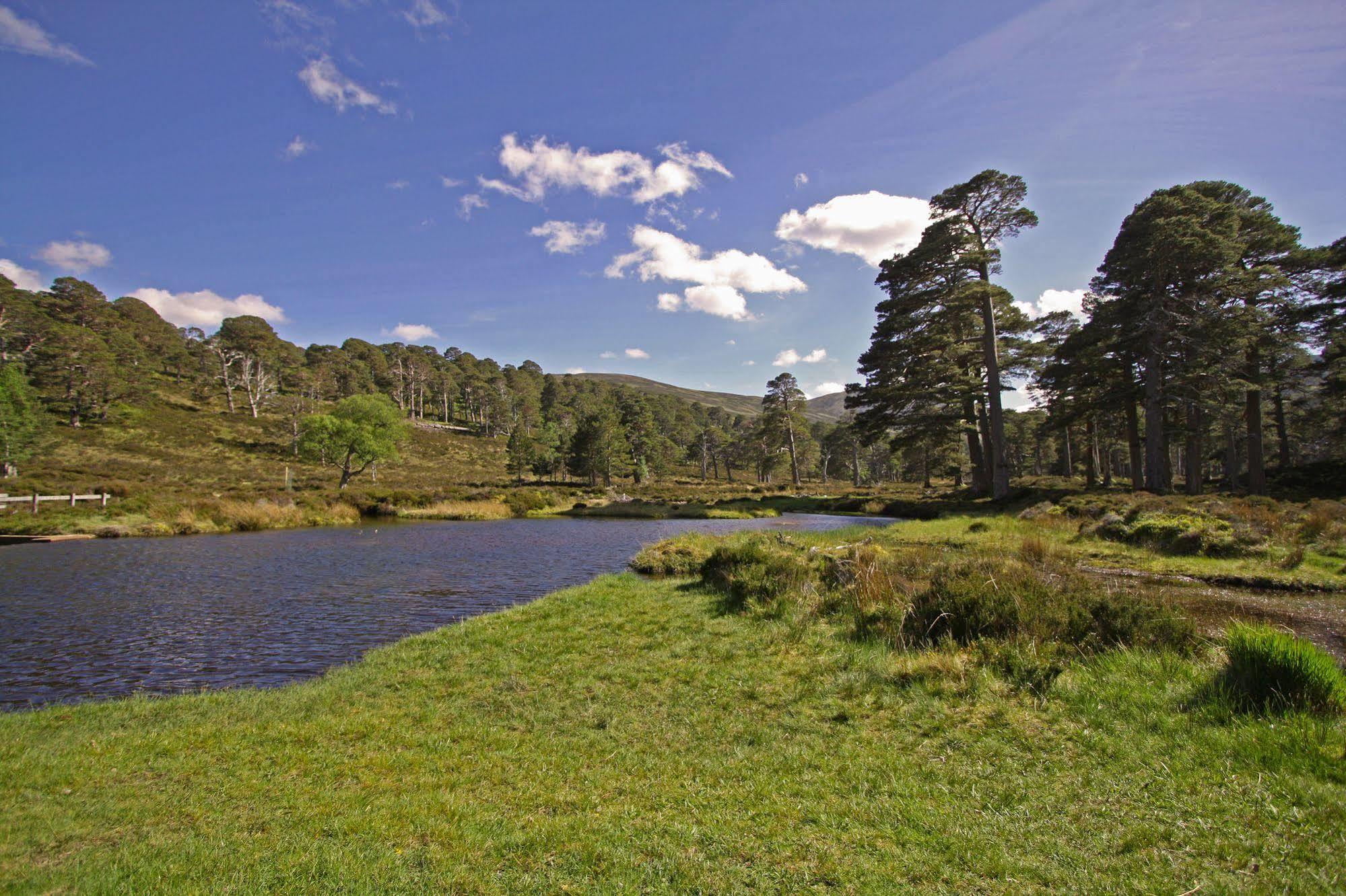 Ballater Hostel Екстериор снимка
