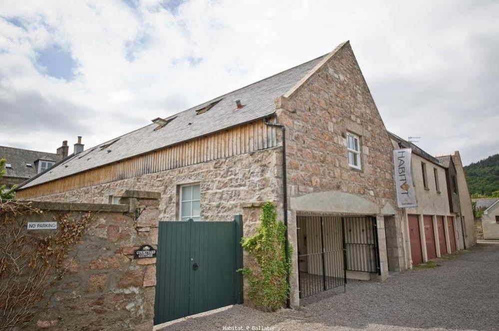 Ballater Hostel Екстериор снимка